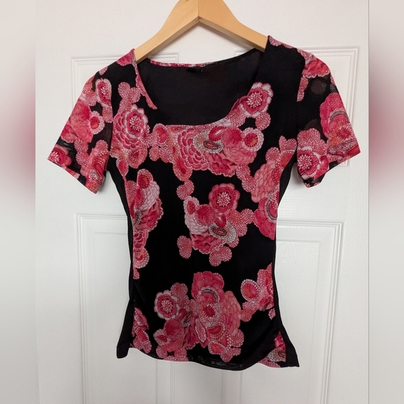 🎈DKNY - Women's Mesh Fabric Top With Rushing At The Waist - Picture 1 of 5